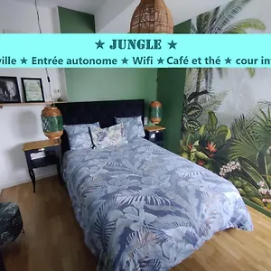 Appartement T2 Jungle Centre De Au Calme Coté Cour, Vitré